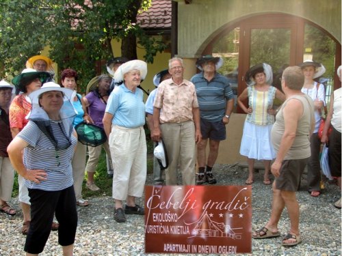 37 obiskali smo Čebelji gradič Hermana Kisilak-a